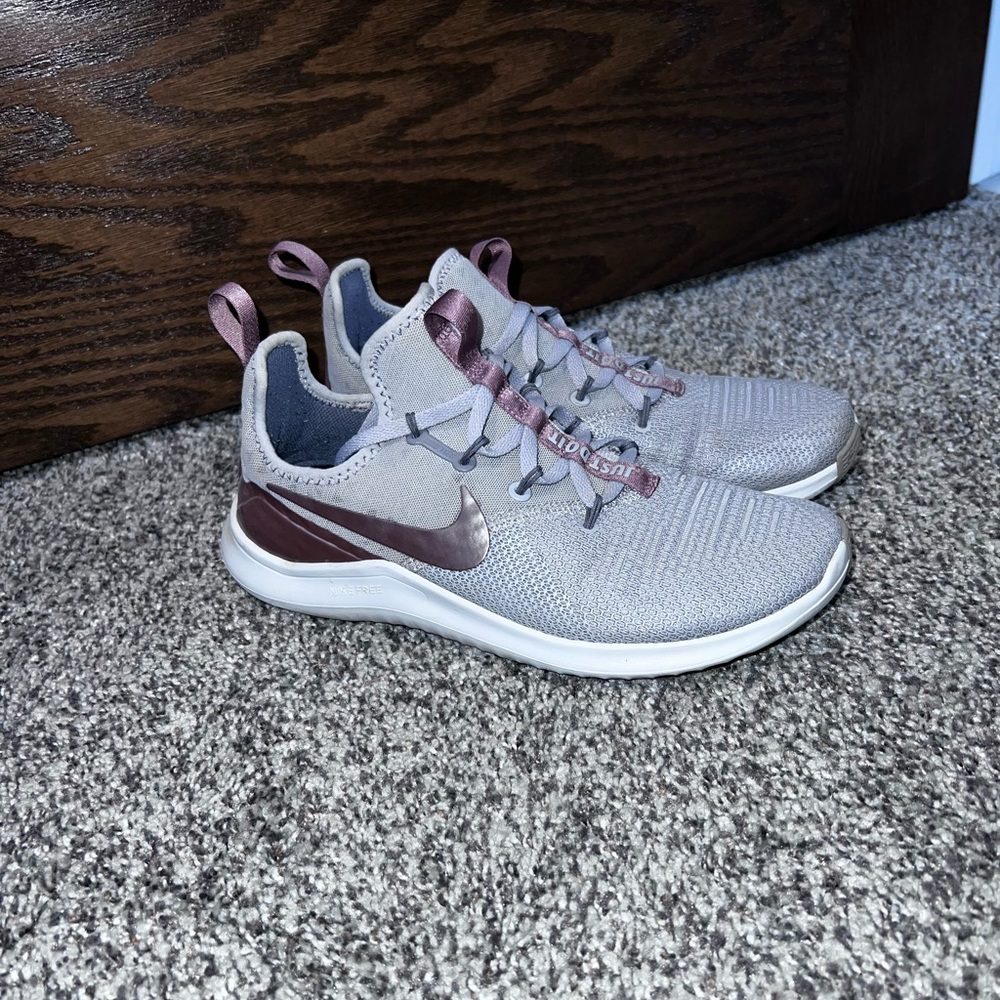 Women’s Nike Free Run Gray - Size 7